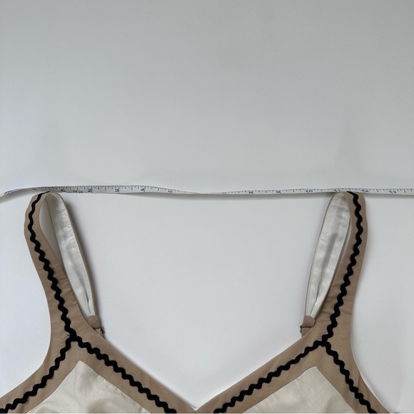 [SOLD] BCBG Maxazria Brown Tan Flare Summer Dress with sequin detail Size 6 - Picture 11 of 14